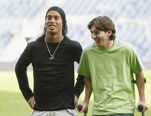 CBA球队战绩分析及焦点对决回顾（CBA战绩大盘点与焦点之战复盘）