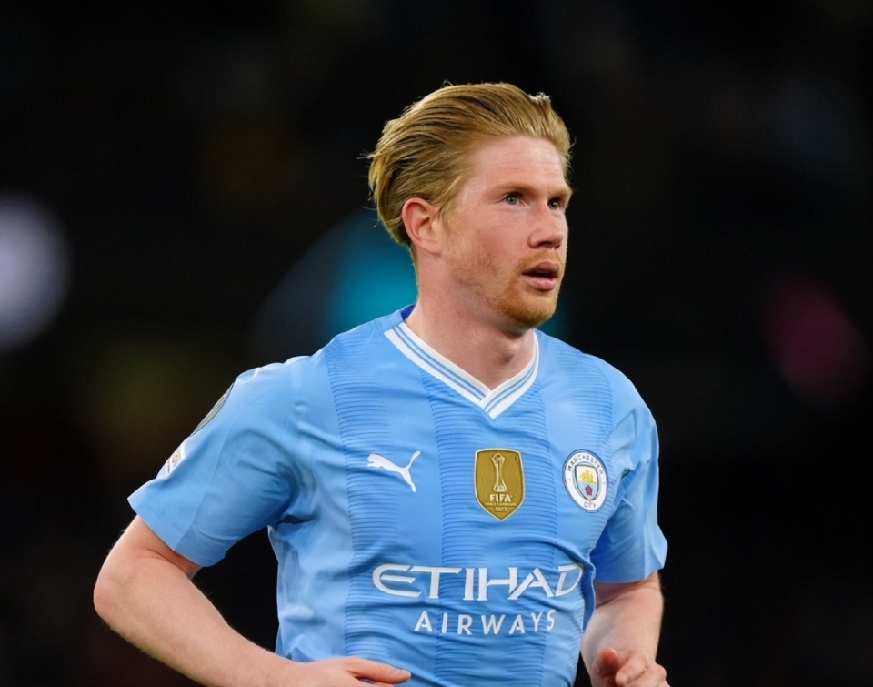 足球中超本轮进球大爆发，单轮轰入32球（中超本轮火力全开，单轮狂轰32球）