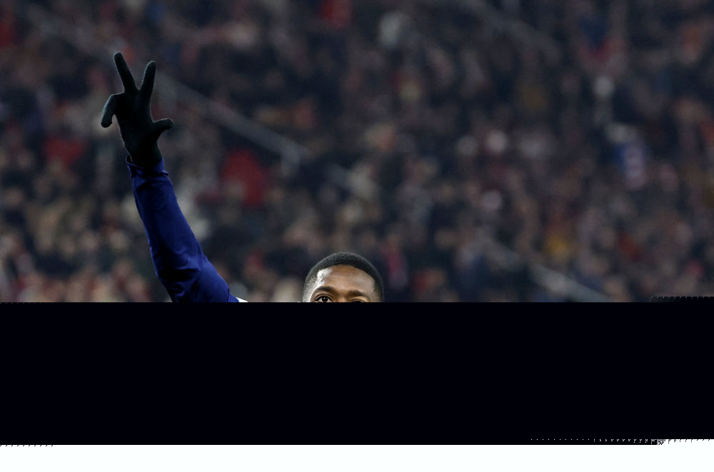 意媒：此前因流感缺阵的博尼尚未恢复训练，不确定能否踢意杯（意媒：博尼流感后仍未复训，出战意杯成疑）