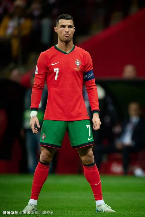 戈麦斯：尼科-帕斯是西班牙错过的第三个可以为其效力的球星（戈麦斯：尼科-帕斯是西班牙错失的第三位本可为国出战的球星）