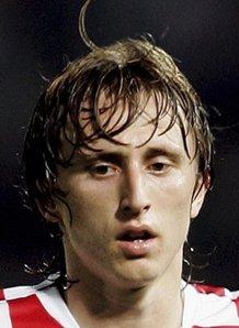 记者：浙江队计划在下周与青岛西海岸进行一场热身赛（记者：浙江队计划下周约战青岛西海岸进行热身赛）