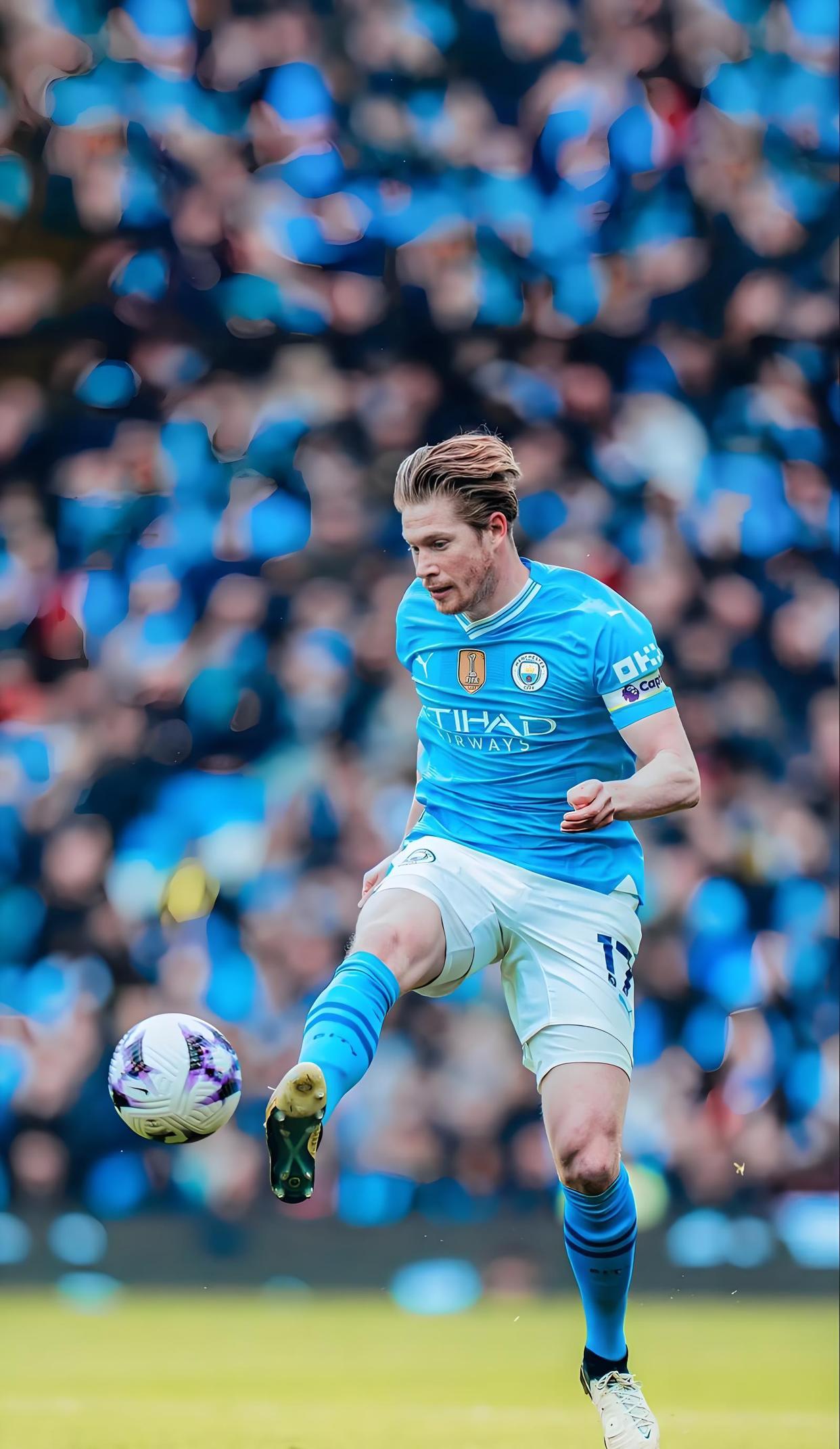 教滑雪也安排上了？还有什么是蔚来驾享小哥不会的吗！（连滑雪教学都包了？蔚来驾享小哥还有什么不会！）