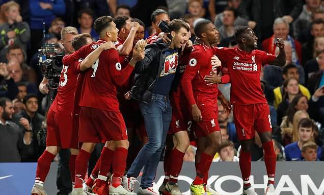 巴萨重返拉卡尔图哈！德容回归、阿劳霍缺阵，弗里克公布贝蒂斯战名单（巴萨再临拉卡尔图哈：德容复出、阿劳霍缺席，弗里克公布战贝蒂斯名单）