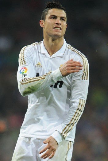 官方：阿根廷国家队补招维拉中场布恩迪亚（阿根廷队官方：增补征召维拉中场布恩迪亚）